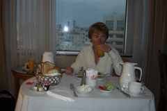 photo of Lynn at breakfast